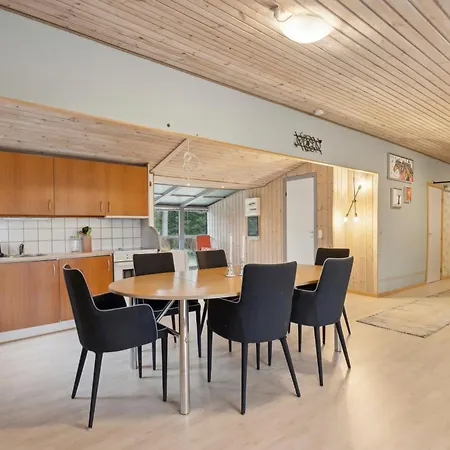 Pool House With Space For Relaxation * Bording Stationsby
